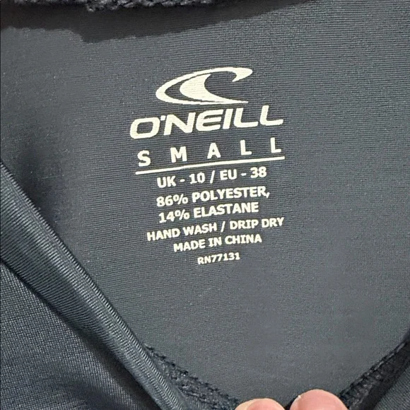 NWT! O’Neill Women’s Longsleeve Rash guard - Picture 5 of 7